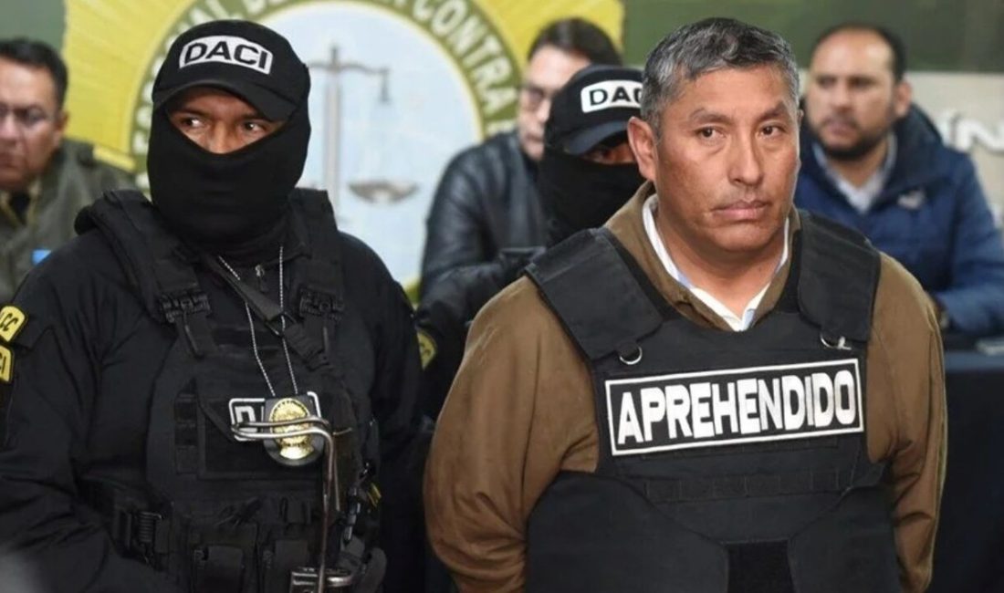 Bolivya’nın darbeci generali canlı yayında tutuklandı