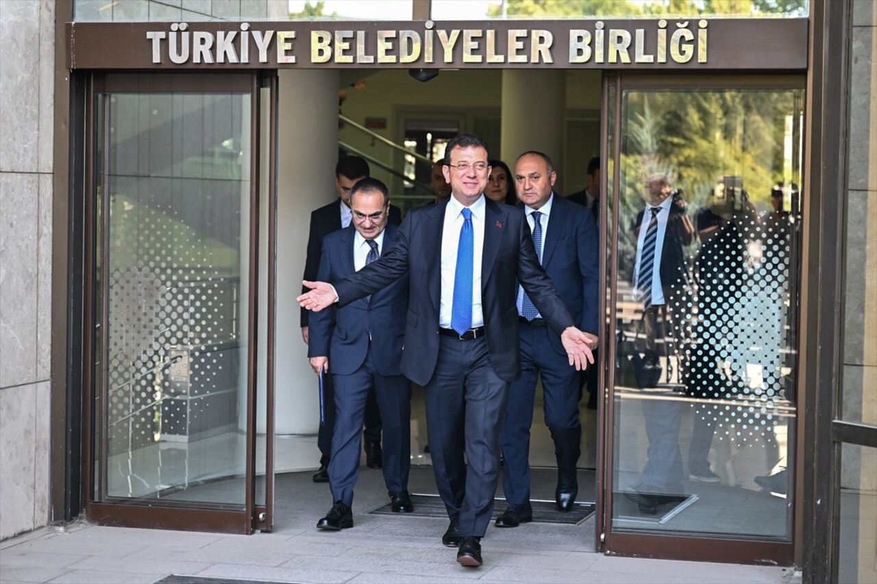 Türkiye Belediyeler Birliği (TBB) ve İstanbul Büyükşehir Belediye (İBB) Başkanı Ekrem İmamoğlu...