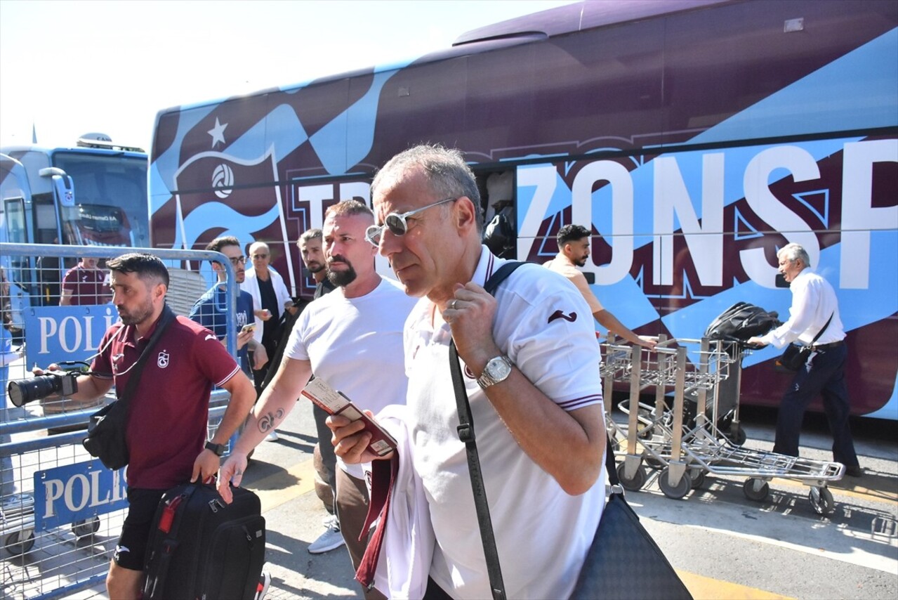 Trabzonspor, UEFA Konferans Ligi play-off turunda St. Gallen ile yarın yapacağı ilk maç için...