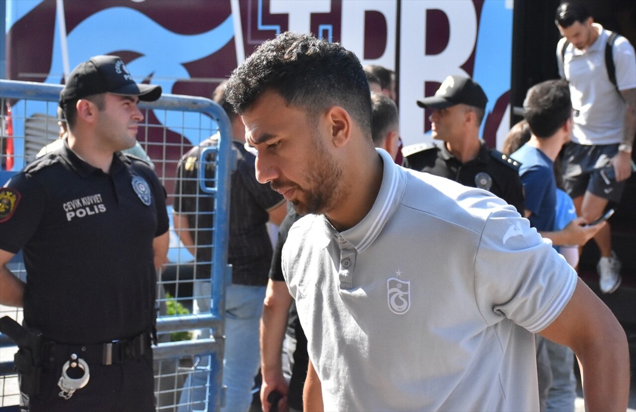 Trabzonspor, UEFA Konferans Ligi play-off turunda St. Gallen ile yarın yapacağı ilk maç için...