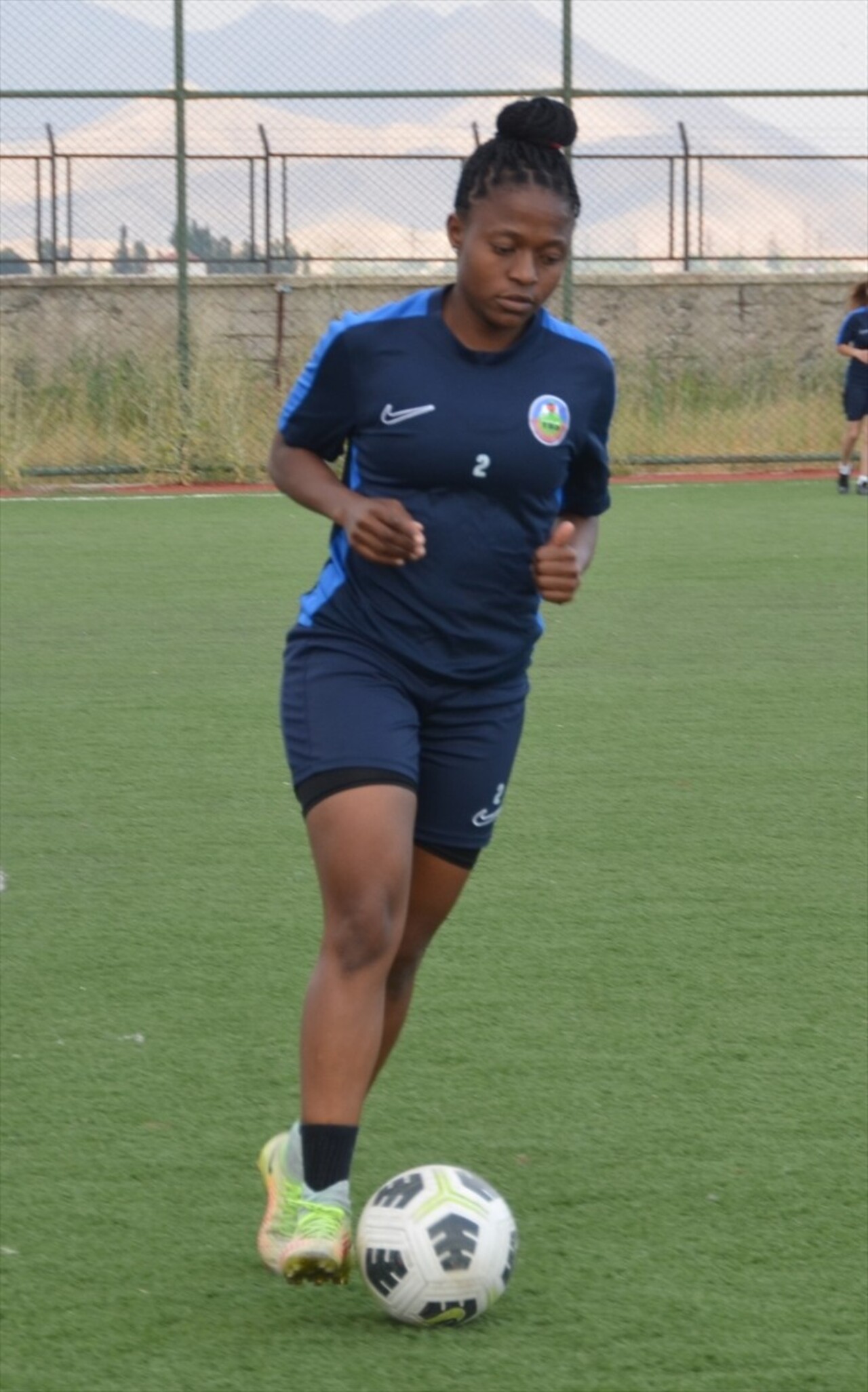 Türkiye Futbol Federasyonu (TFF) Kadınlar 1. Ligi'nin yeni ekibi Yüksekova Spor Kulübü, 3'ü...