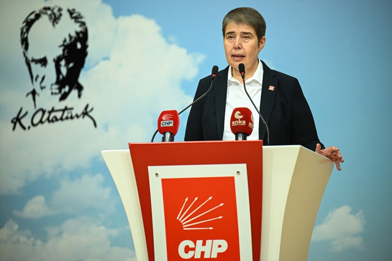 CHP Genel Başkan Yardımcısı Zeliha Aksaz Şahbaz, parti genel merkezinde, 6 Şubat 2023'te meydana...