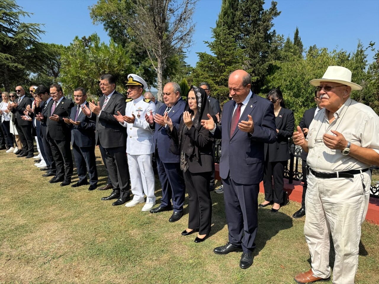 Kuzey Kıbrıs Türk Cumhuriyeti (KKTC) Cumhurbaşkanı Ersin Tatar (sağda), Bartın'da ziyaretler...