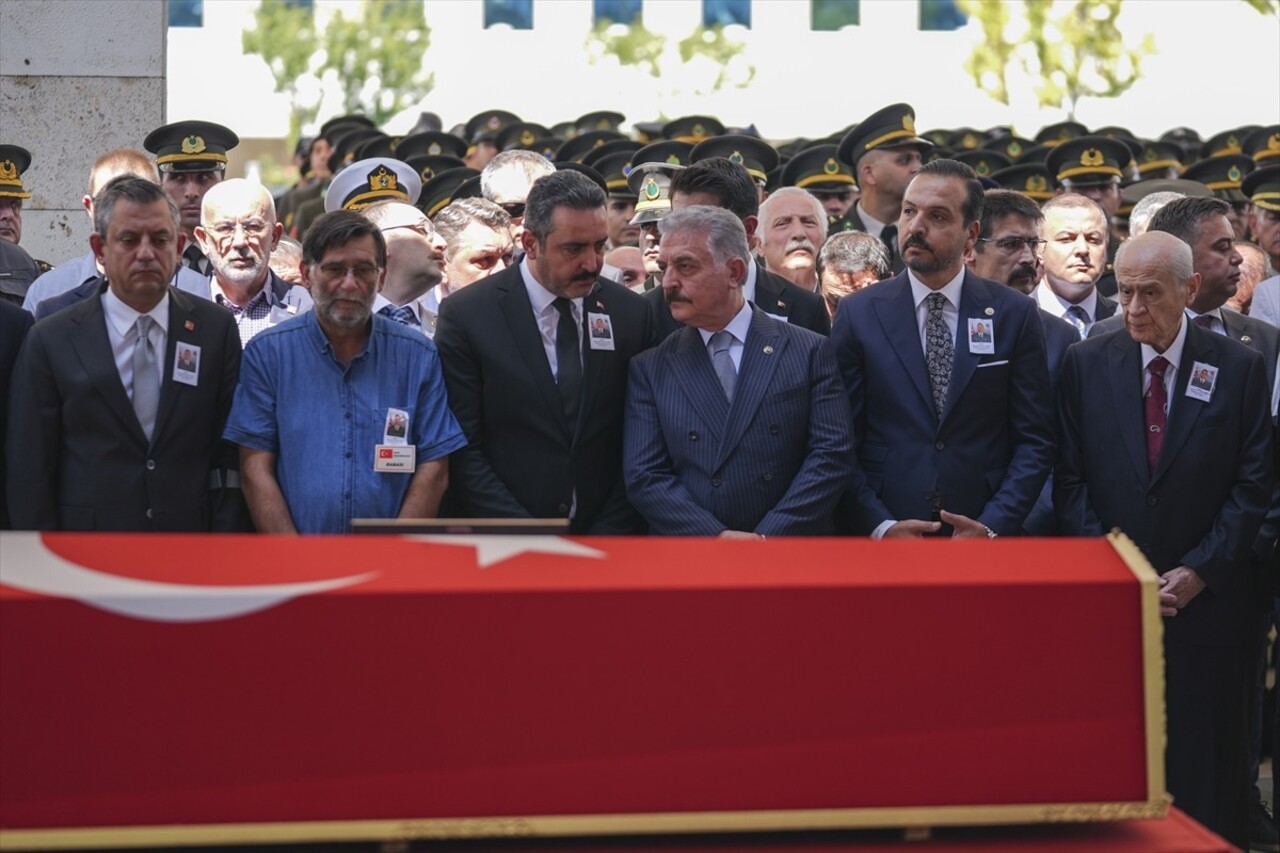 Irak'ın kuzeyinde el yapımı patlayıcının patlaması sonucu ağır yaralanan ve tedavi gördüğü...