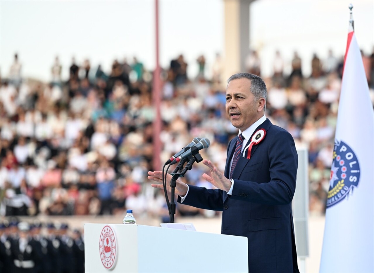 Ankara'nın Gölbaşı ilçesindeki Polis Akademisi Başkanlığı'nda, 30'uncu Dönem Polis Meslek Eğitim...