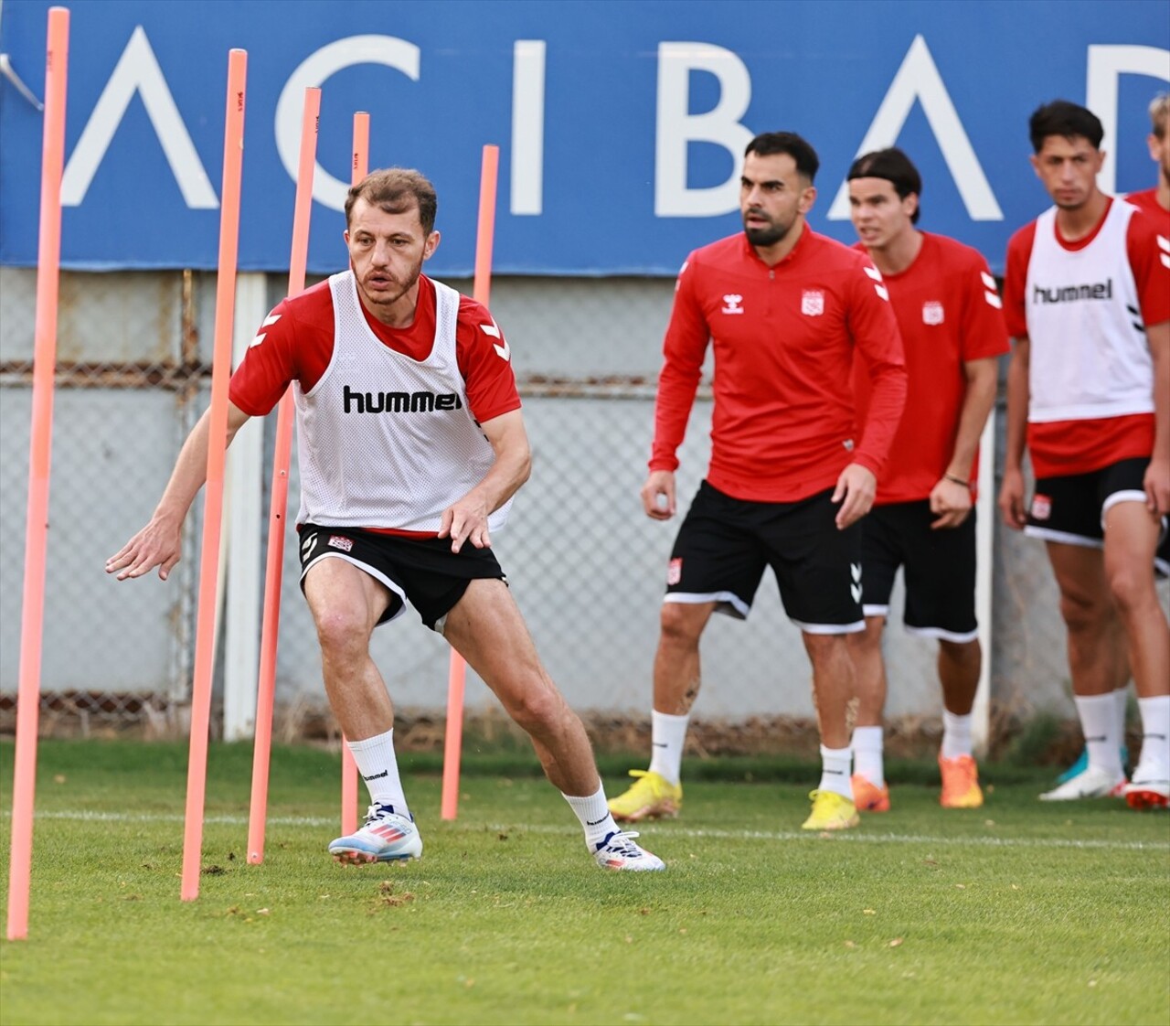 Net Global Sivasspor, Trendyol Süper Lig'in 3. haftasında sahasında ikas Eyüpspor ile yapacağı...