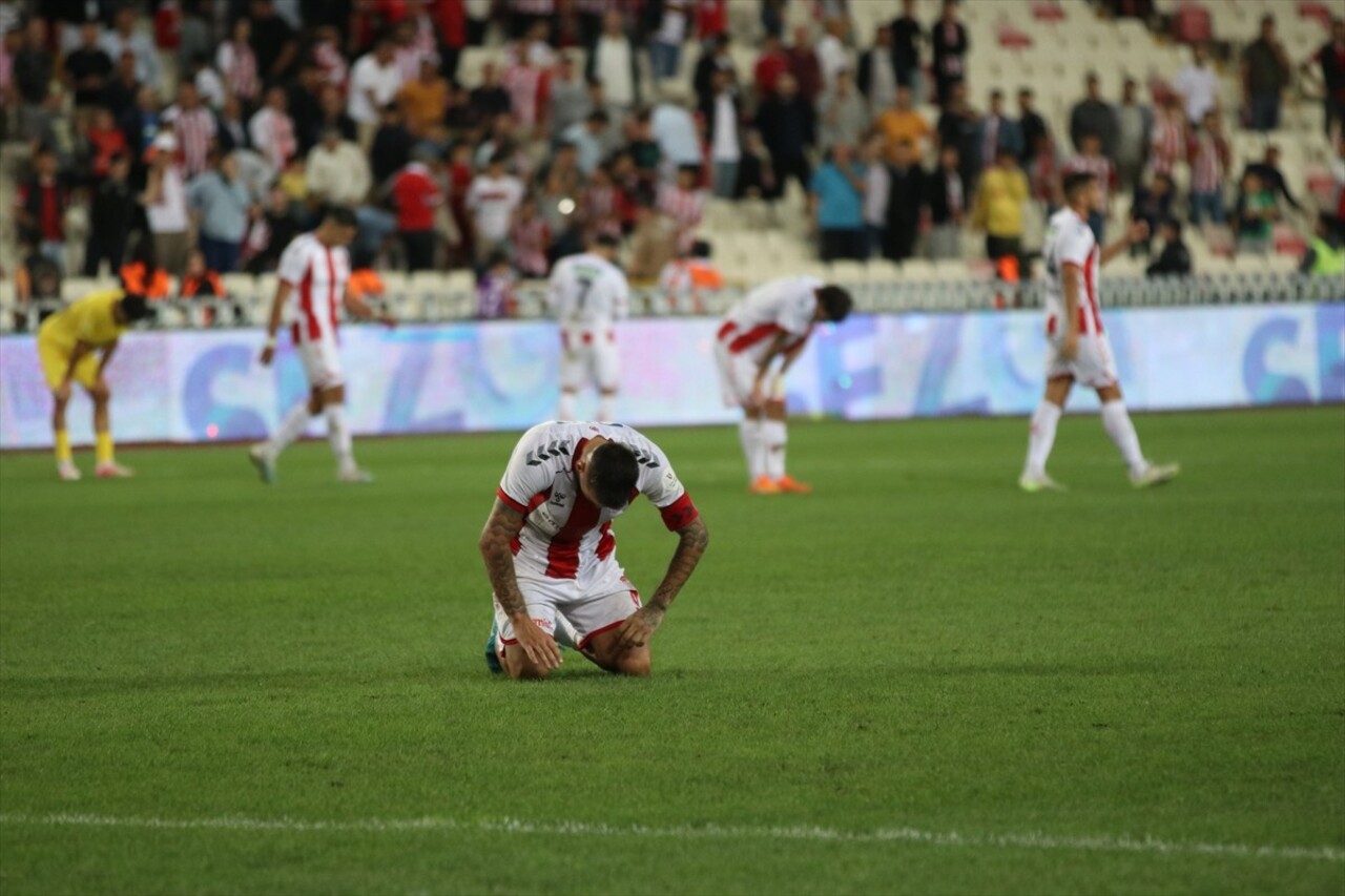 Trendyol Süper Ligin 3. haftasında Net Global Sivasspor, ikas Eyüpspor ile karşılaştı. Bir...