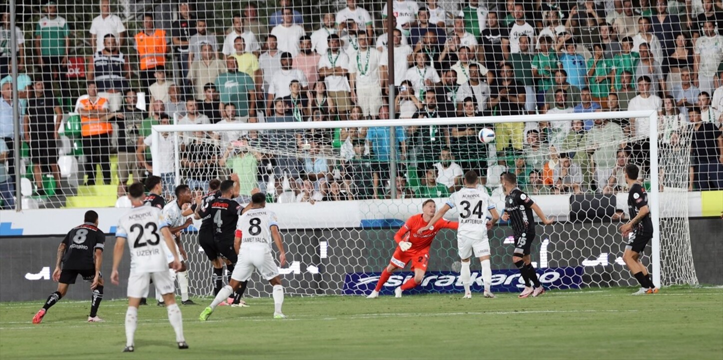 Trendyol Süper Lig'in üçüncü haftasında Sipay Bodrum FK ile TÜMOSAN Konyaspor takımları Bodrum...