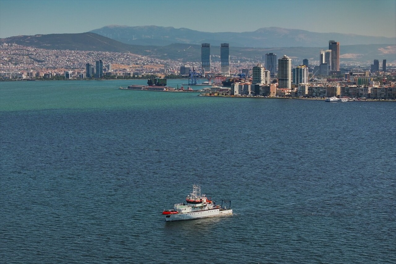 Kötü koku ve balık ölümleriyle gündeme gelen ve Çevre, Şehircilik ve İklim Değişikliği Bakanlığı...