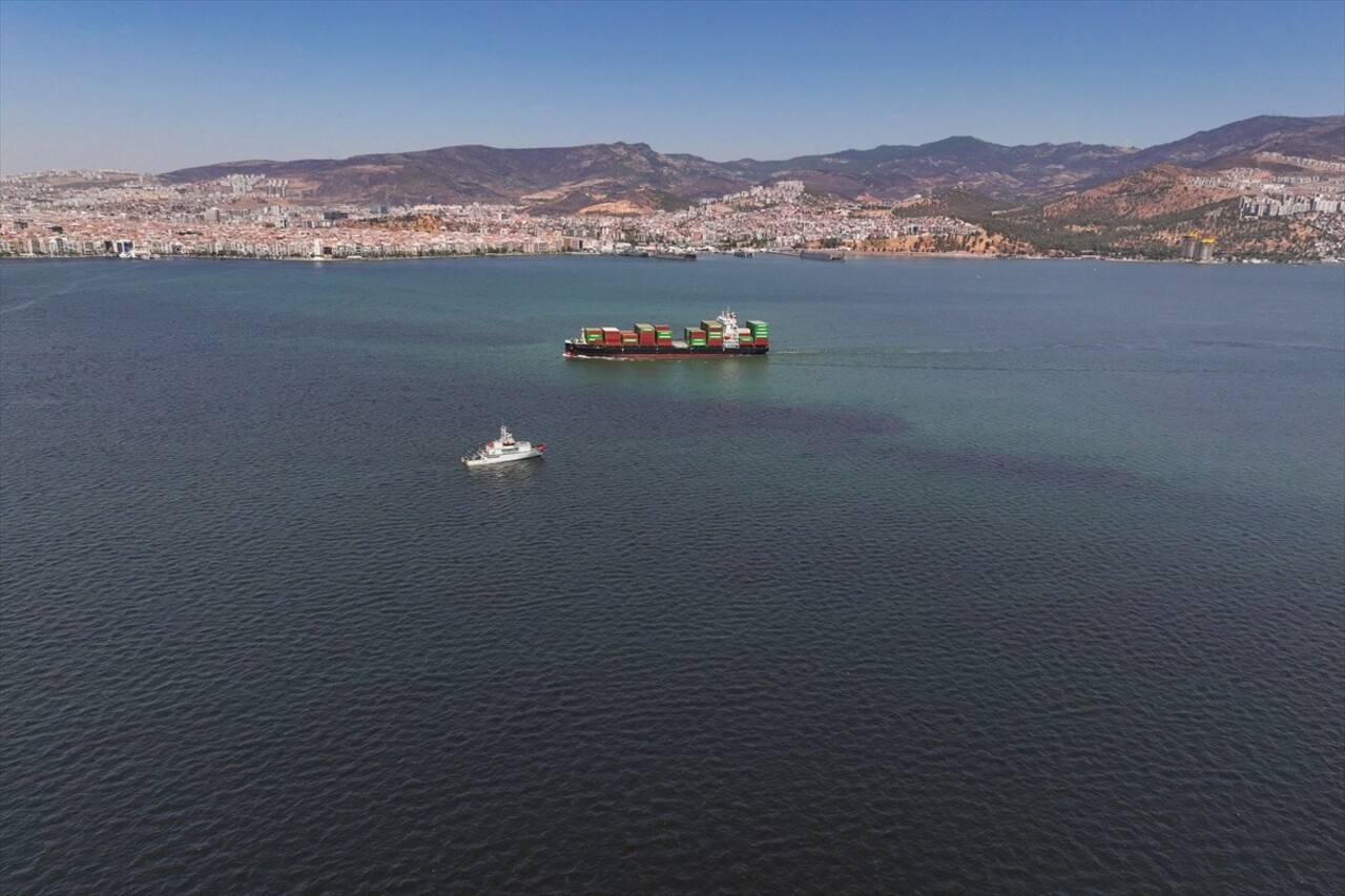 Kötü koku ve balık ölümleriyle gündeme gelen ve Çevre, Şehircilik ve İklim Değişikliği Bakanlığı...