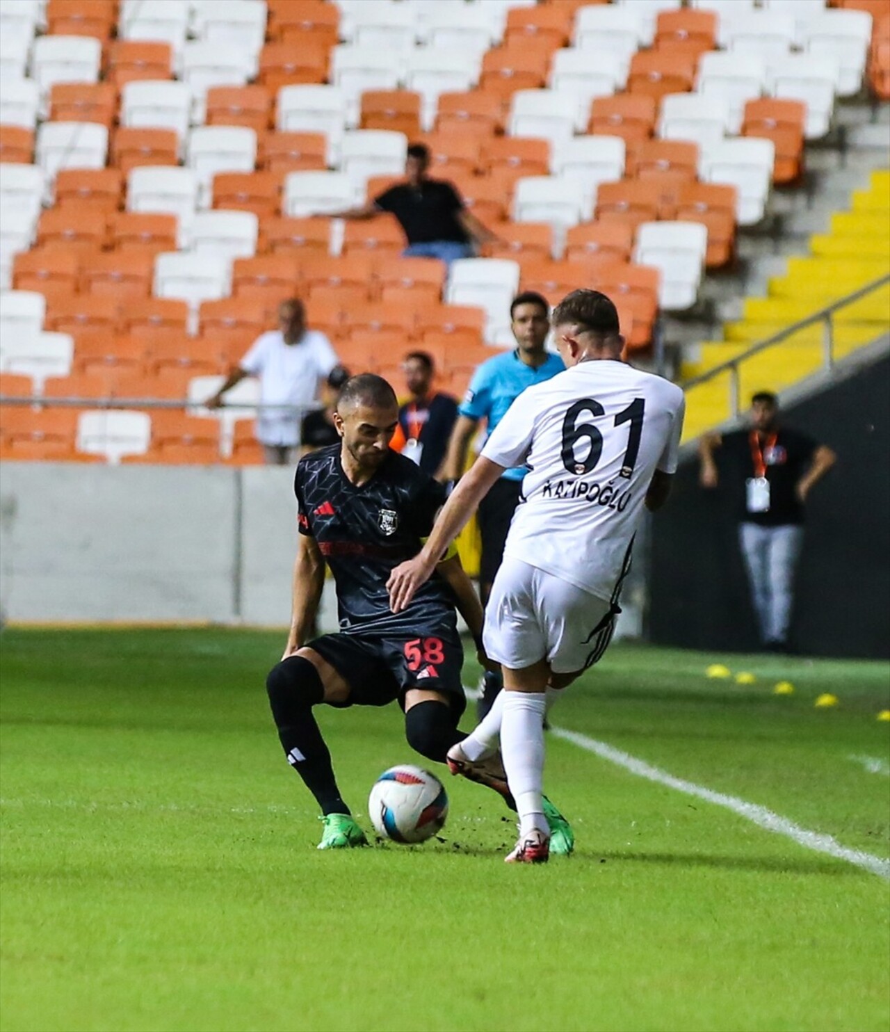 Trendyol 1. Lig'in 3. haftasında Adanaspor ile Siltaş Yapı Pendikspor, Yeni Adana Stadyumu’nda...