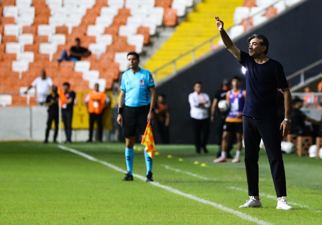 Trendyol 1. Lig'in 3. haftasında Adanaspor ile Siltaş Yapı Pendikspor, Yeni Adana Stadyumu’nda...