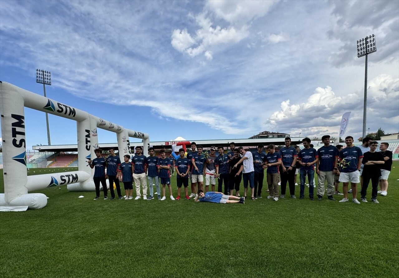 Havacılık, Uzay ve Teknoloji Festivali (TEKNOFEST) kapsamında düzenlenen "Drone Şampiyonası"nın...