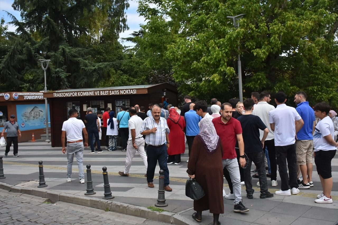 Trabzonspor, UEFA Konferans Ligi play-off turu rövanş karşılaşmasında sahasında İsviçre'nin St....