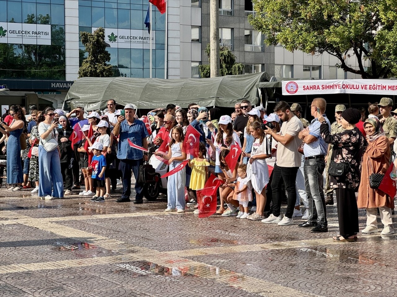 Samsun'da, Sahra Sıhhiye Okulu ve Eğitim Merkezi Bölge Bando Komutanlığınca 30 Ağustos Zafer...