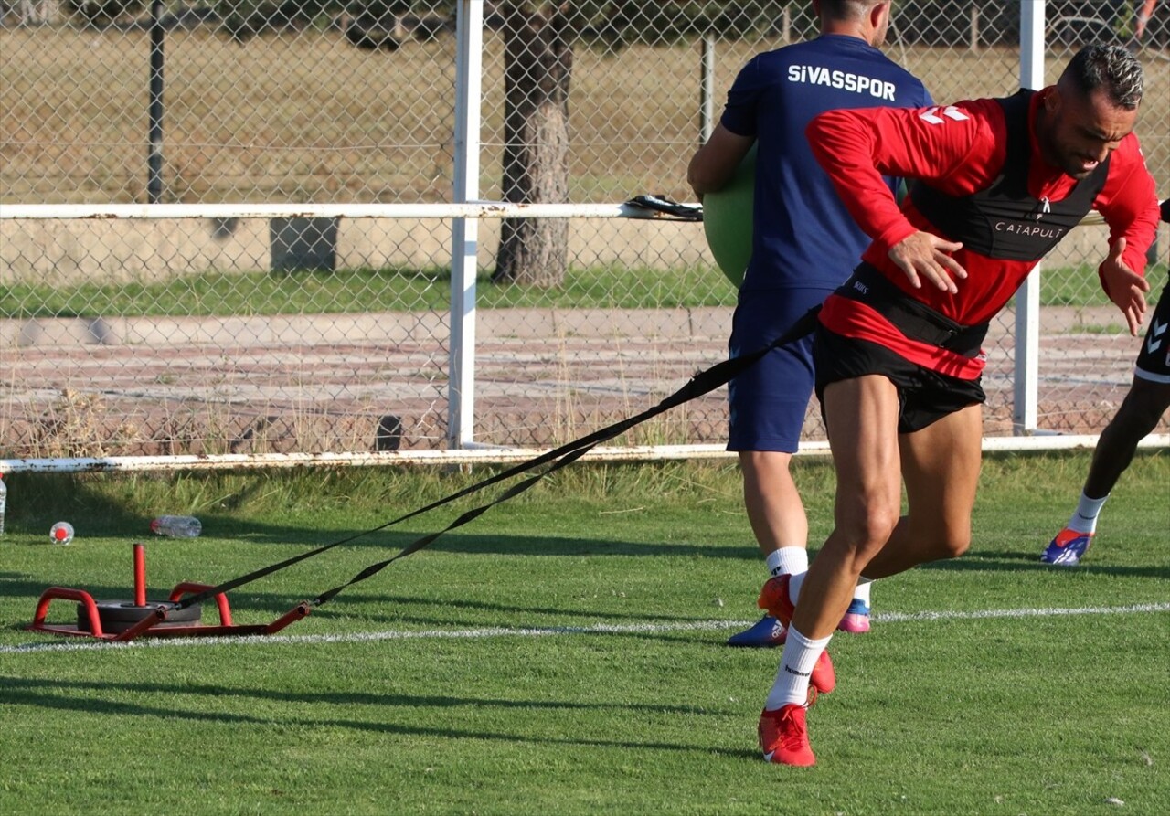 Net Global Sivasspor, Trendyol Süper Lig'in 4. haftasında deplasmanda Beşiktaş ile yapacağı maçın...