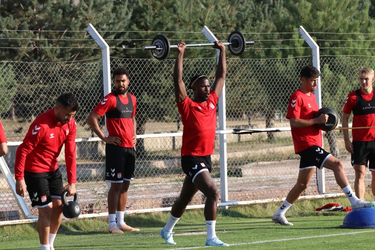 Net Global Sivasspor, Trendyol Süper Lig'in 4. haftasında deplasmanda Beşiktaş ile yapacağı maçın...