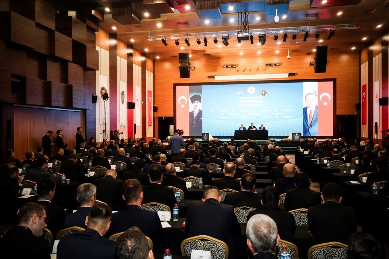 İçişleri Bakanı Ali Yerlikaya,  Polis Müzesi'ndeki Şehit Demet Sezen Konferans Salonu'nda...