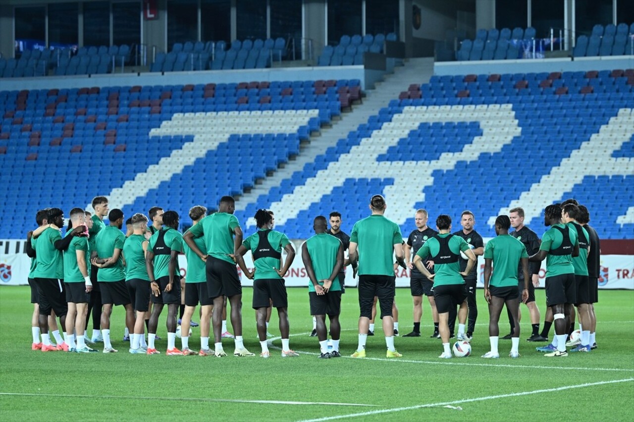 UEFA Konferans Ligi play-off turu rövanş maçında yarın Trabzonspor'a konuk olacak St. Gallen...