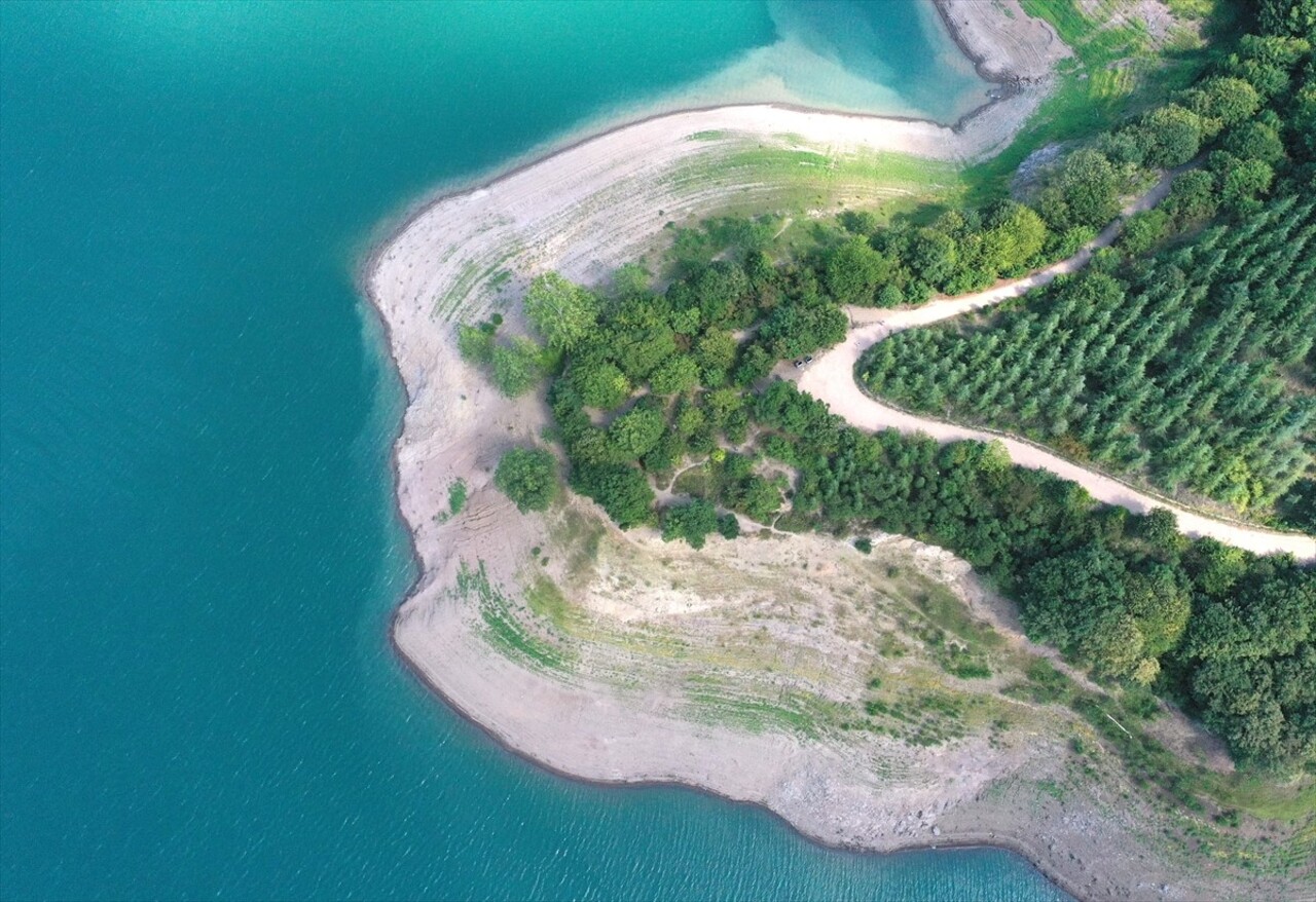 Kocaeli'nin içme suyu ihtiyacının büyük kısmını karşılayan Yuvacık Barajı'ndaki su seviyesi yüzde...