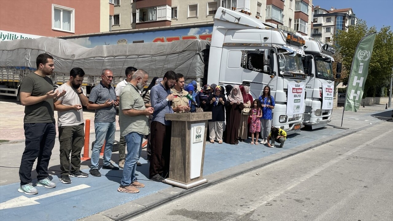 Konya İnsan Hak ve Hürriyetleri (İHH) İnsani Yardım Derneği tarafından, gıda ve ihtiyaç...