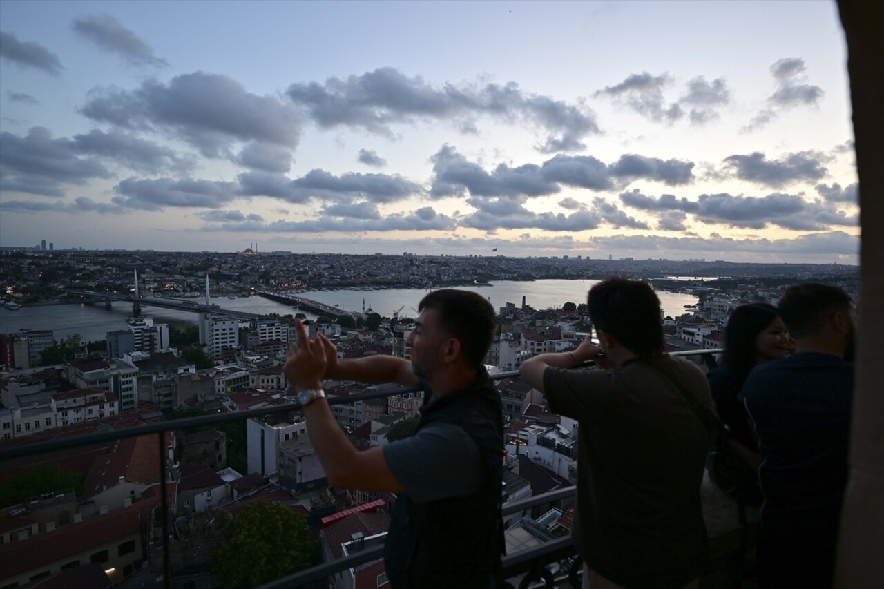 UNESCO Dünya Mirası Geçici Listesi'ne 2013'te dahil edilen ve İstanbul silüetinin önemli...