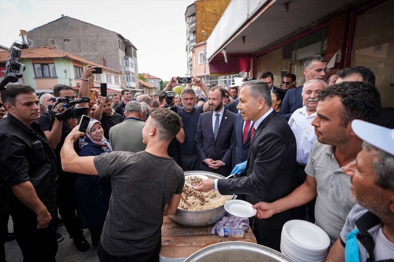 İçişleri Bakanı Ali Yerlikaya, 30 Ağustos Zaferi'nin 102'nci yılı törenlerine katılmak üzere...