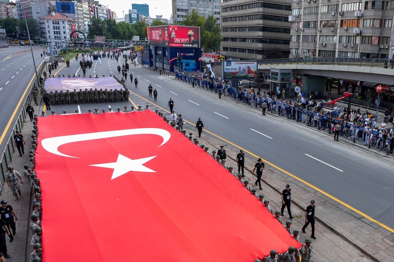 Başkentte, 30 Ağustos Zafer Bayramı kutlama programları kapsamında Türkiye Büyük Millet Meclisi...