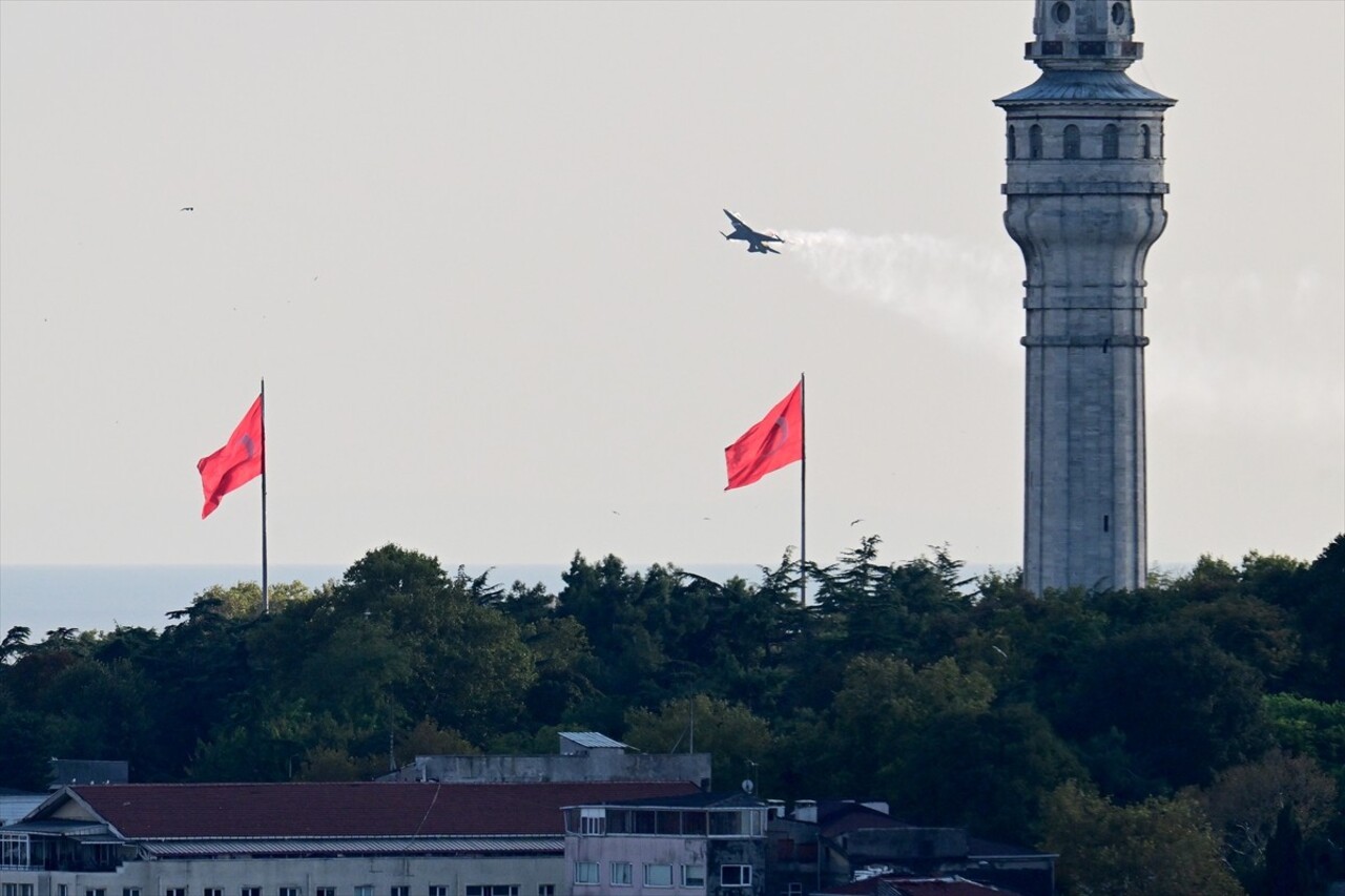 Türk Hava Kuvvetlerinin akrobasi timi SOLOTÜRK, 30 Ağustos Zafer Bayramı kutlamaları kapsamında...