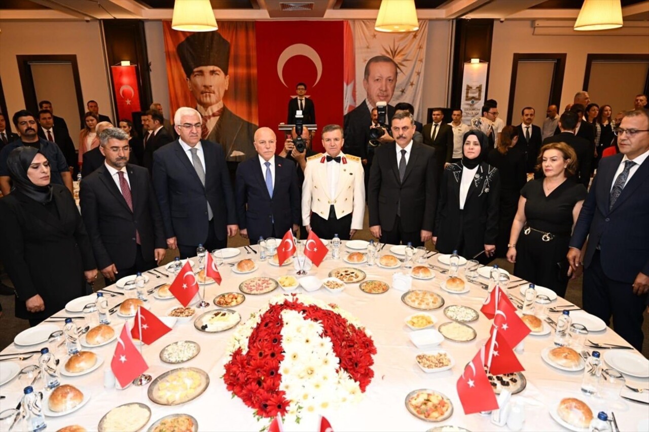 Erzurum'da 30 Ağustos Zafer Bayramı dolayısıyla kabul töreni düzenlendi. Palandöken Kayak...