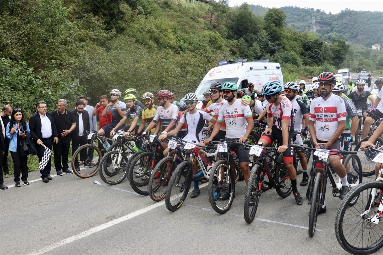 Trabzon'da, Arsin Belediyesi öncülüğünde Trabzon Büyükşehir Belediyesi, Gençlik ve Spor İl...