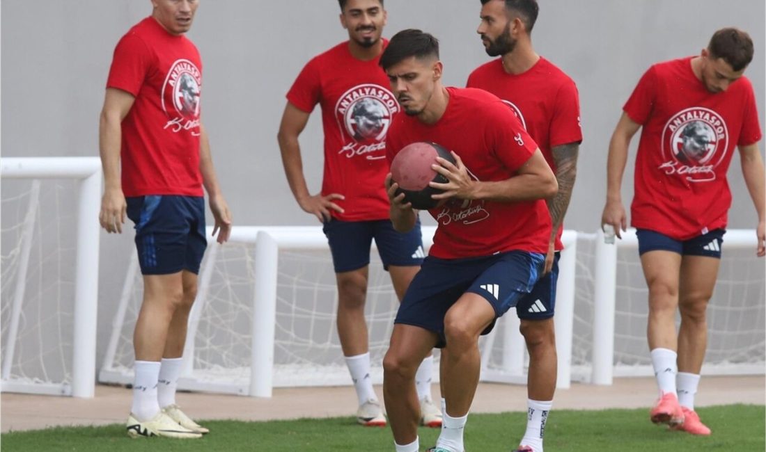 Antalyaspor, RAMS Başakşehir karşılaşması