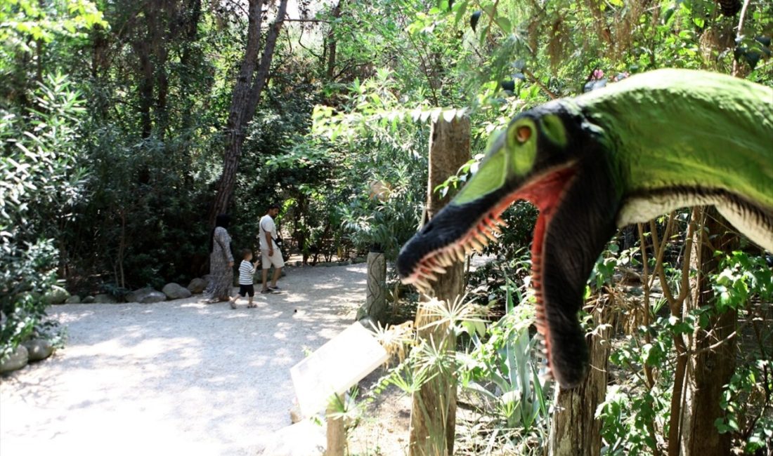 Dinopark, bu yıl 60