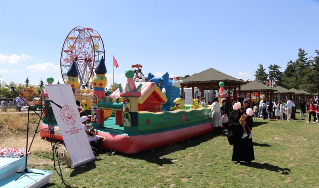 Erzurum'da düzenlenen Çocuk ve