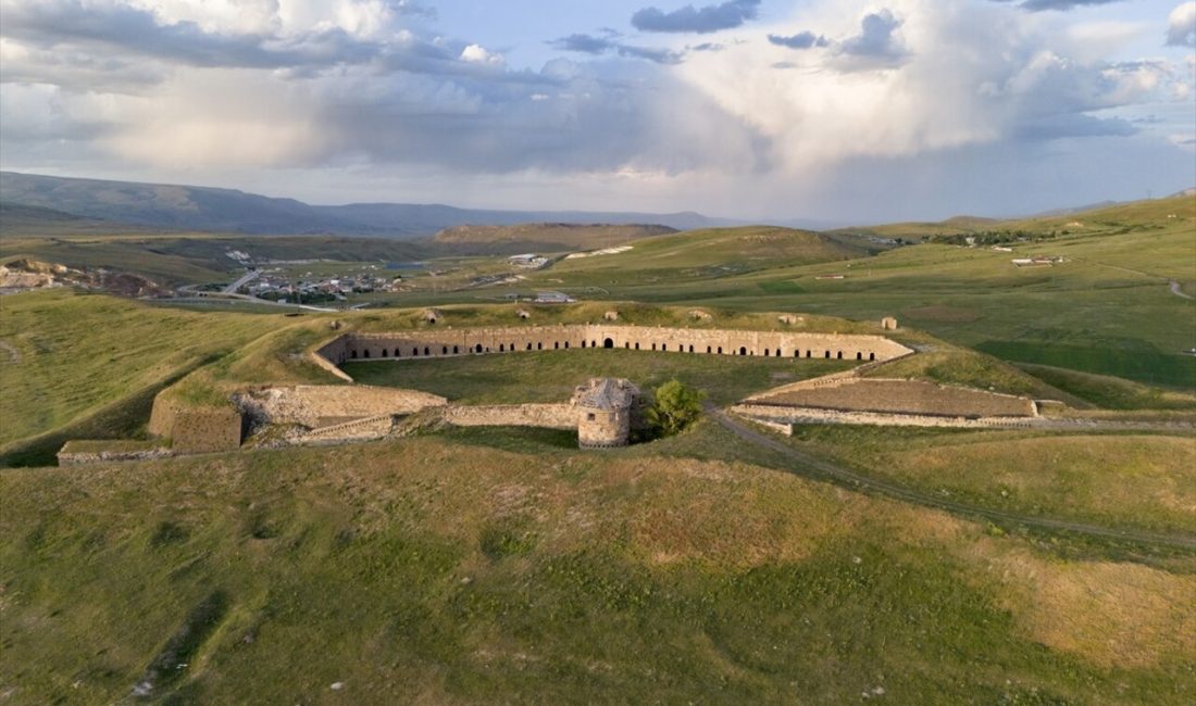 Erzurum-Kars kara yolunda yer