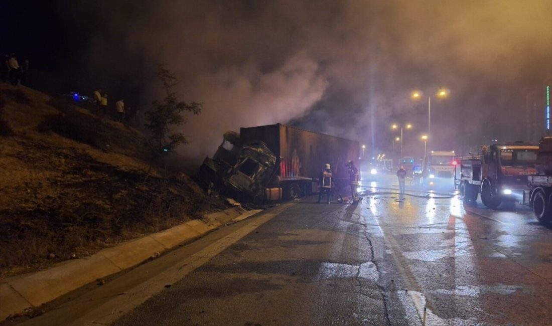 Tarsus'ta meydana gelen tır