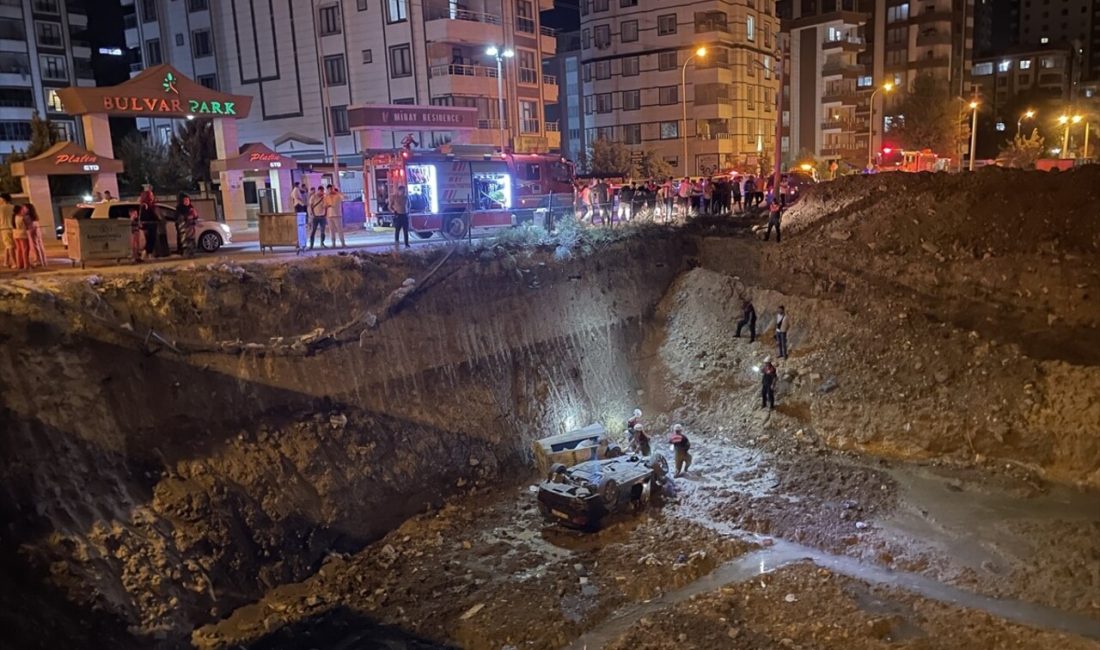 Karaköprü'de inşaat temeline düşen