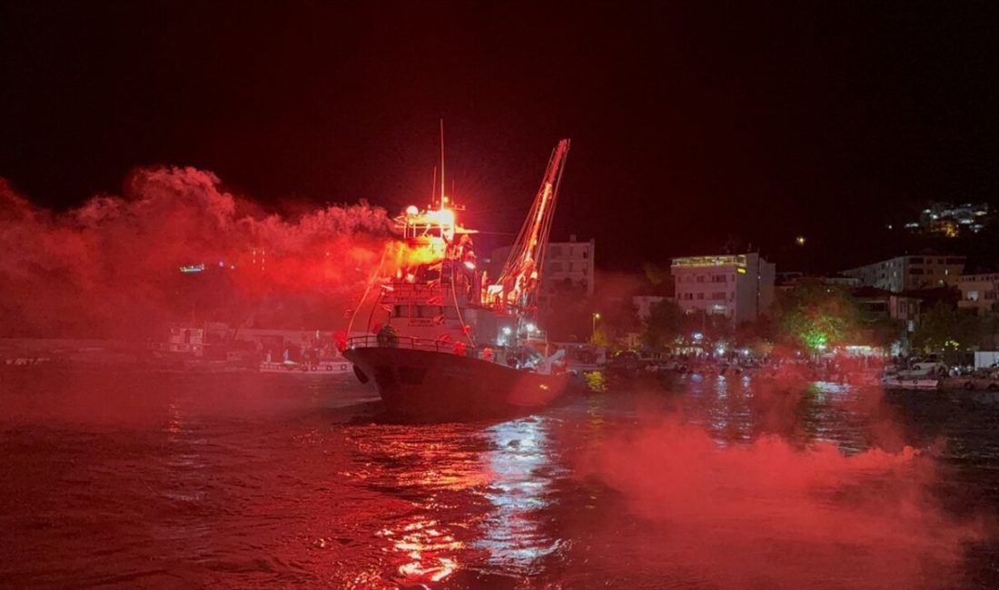 Tekirdağ'da balıkçılar, av sezonunun