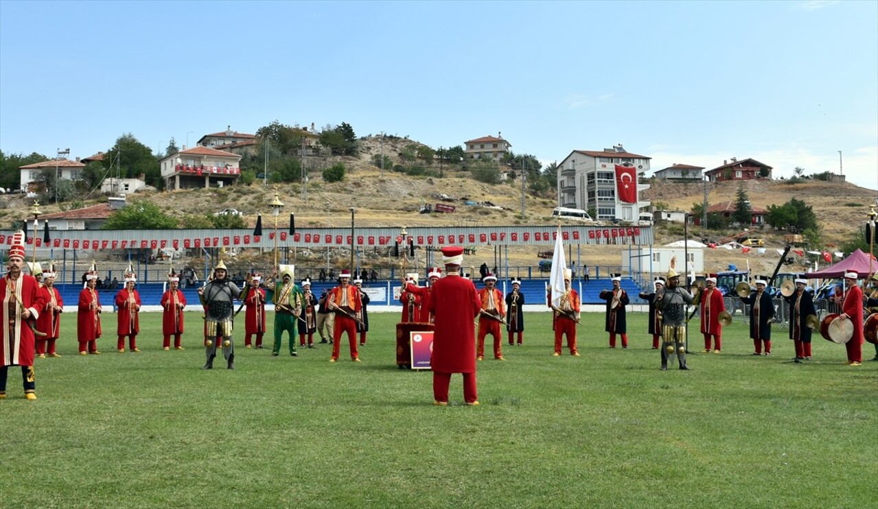 Kırıkkale'nin Karakeçili ilçesindeki 30. Karakeçili Ertuğrul Gazi'yi Anma Uluslararası Kültür...