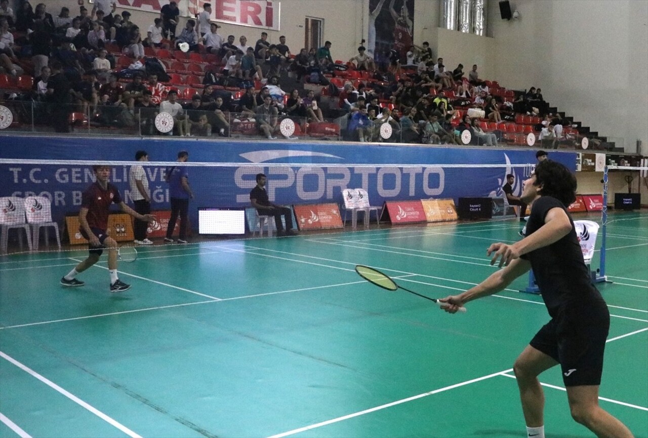 Türkiye Badminton Federasyonu tarafından düzenlenen Büyükler Türkiye Badminton Şampiyonası...