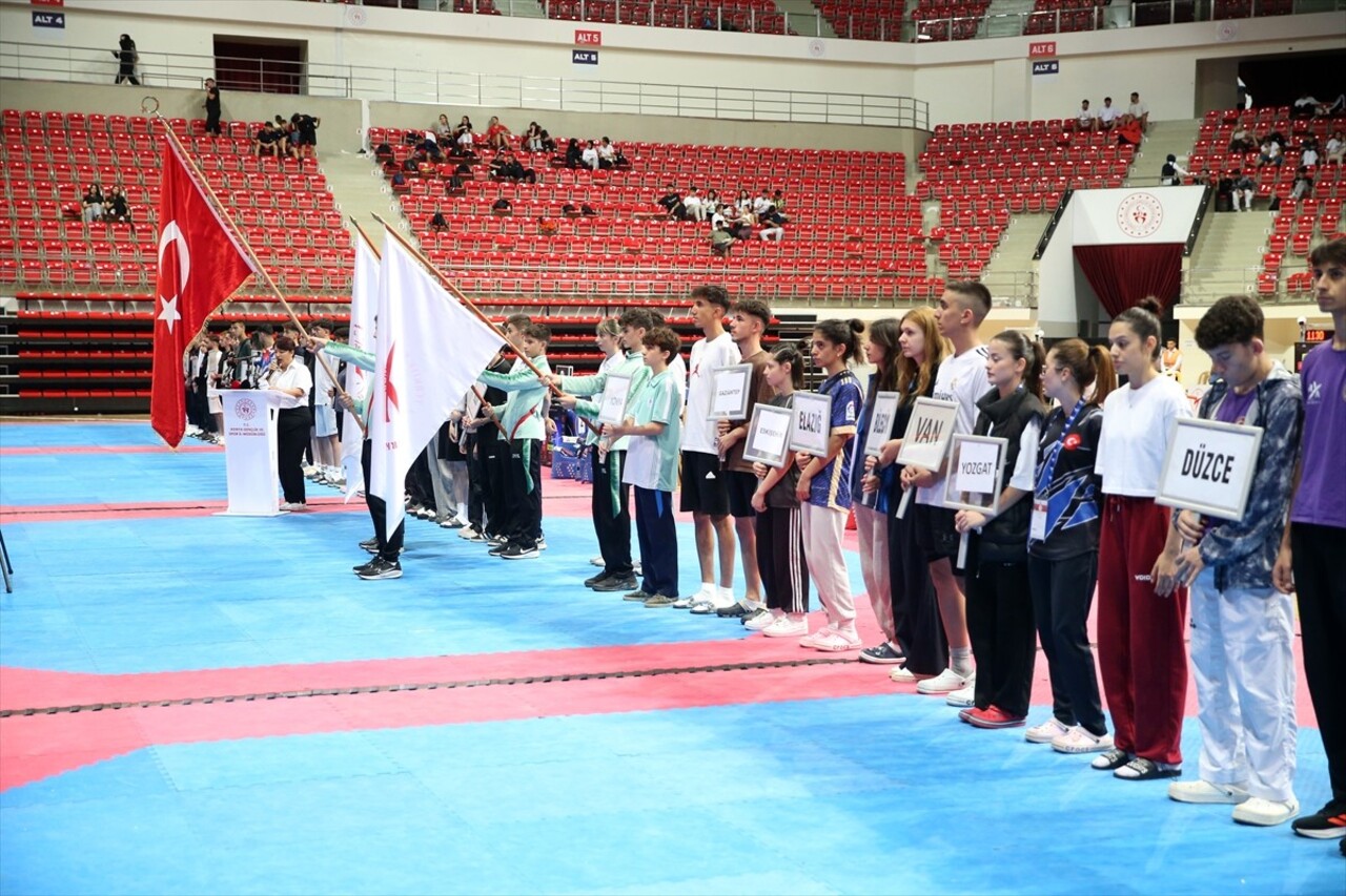 Türkiye Ümitler Tekvando Şampiyonası, açılış seremonisiyle Konya'da başladı. Karatay Spor ve...