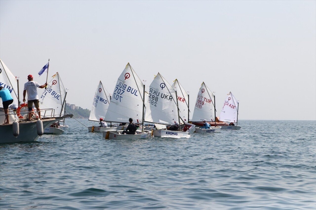 Tekirdağ'da, 8. Uluslararası Süleymanpaşa Optimist Cup Yelken Yarışları kapsamında "7. Cherry Cup"...