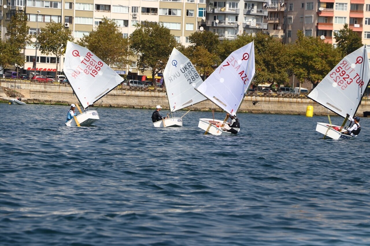 Tekirdağ'da, 8. Uluslararası Süleymanpaşa Optimist Cup Yelken Yarışları kapsamında "7. Cherry Cup"...