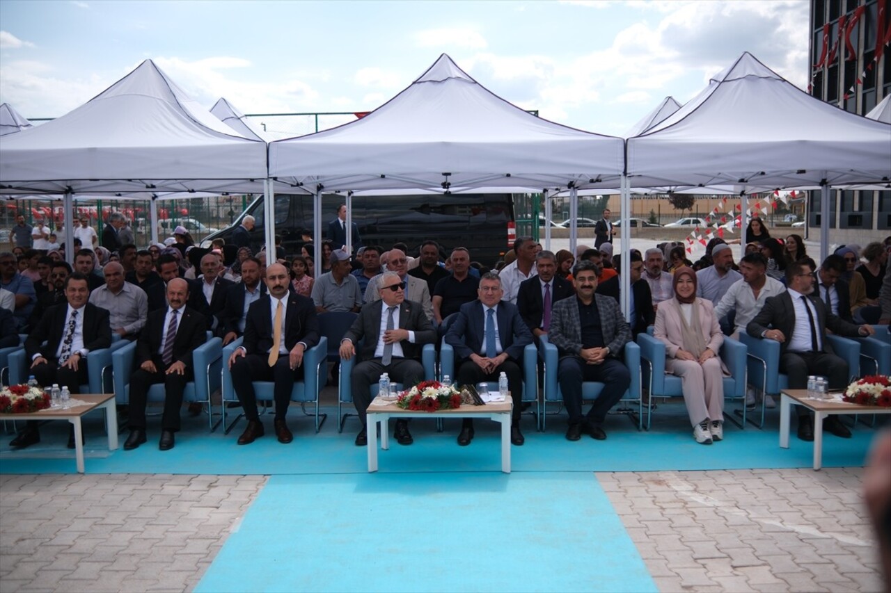 AK Parti TBMM Grup Başkanı Abdullah Güler, Sivas'ın Şarkışla ilçesinde yapımı tamamlanan okulun...