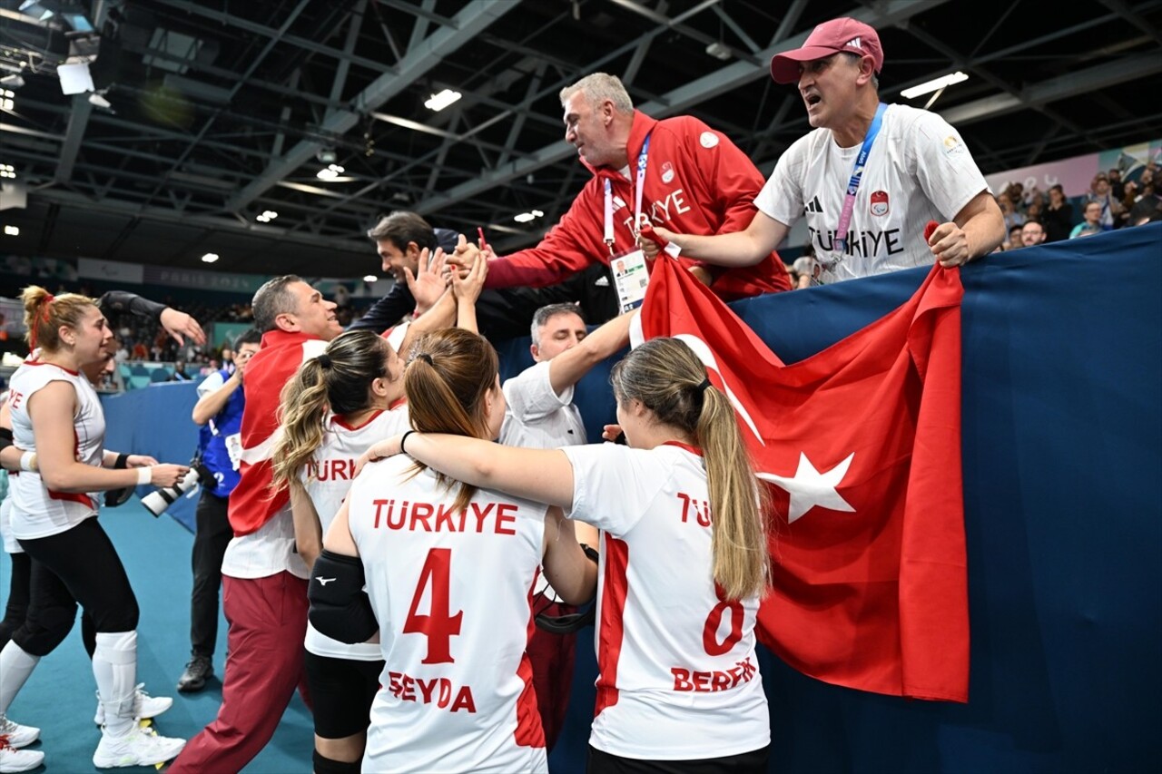 Golbol Kadın Milli Takımı, Paris 2024 Paralimpik Oyunları'nın finalinde İsrail'i 8-3 yenerek üst...