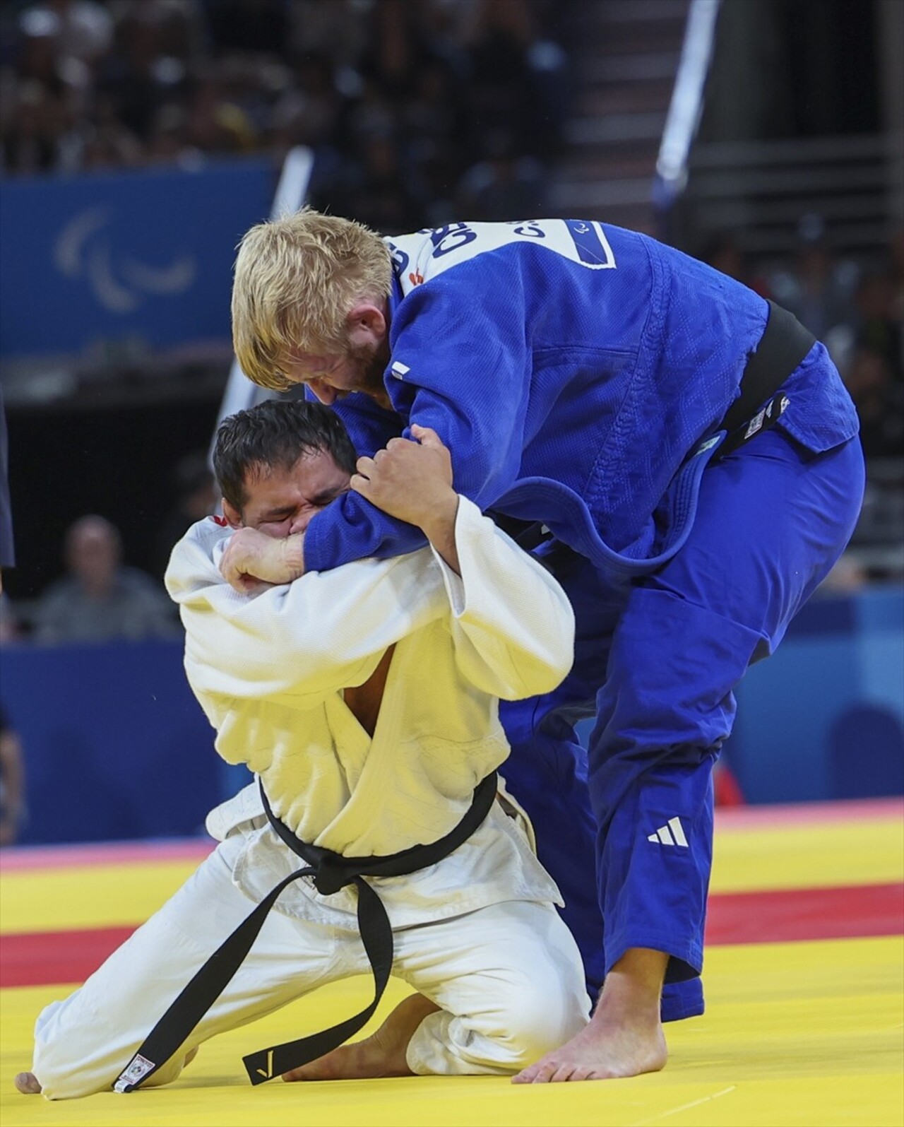 Paris 2024 Paralimpik Oyunları'nda judo erkekler +90 kilo J2 kategorisi yarı finali Champ-de-Mars...