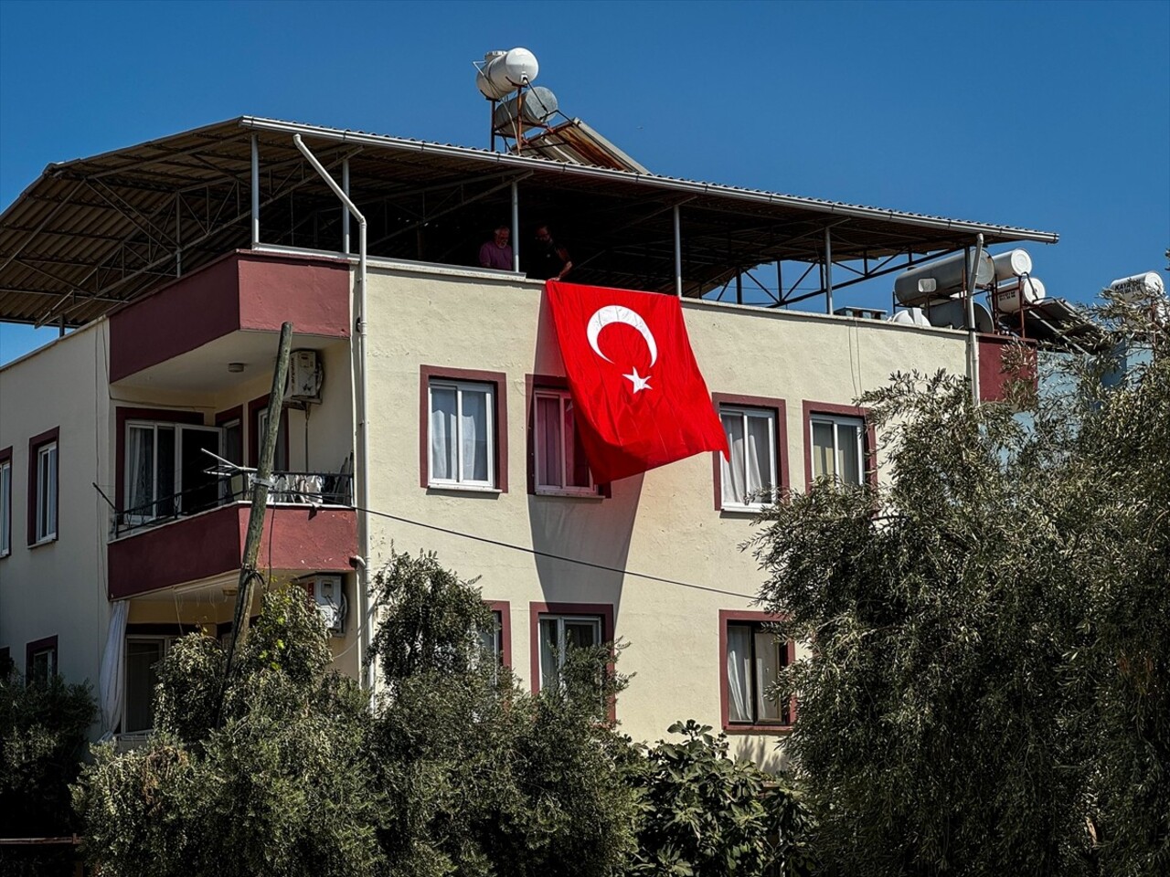 Batı Şeria'da İsrail askerlerince öldürülen Ayşenur Ezgi Eygi'nin Aydın'ın Didim ilçesinde yaşayan...