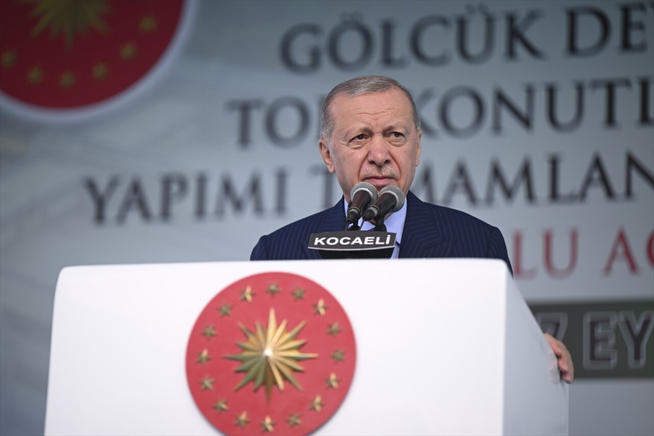 Cumhurbaşkanı Recep Tayyip Erdoğan, “Gölcük Devlet Hastanesi, Teleferik ve TOKİ Konutları ile...