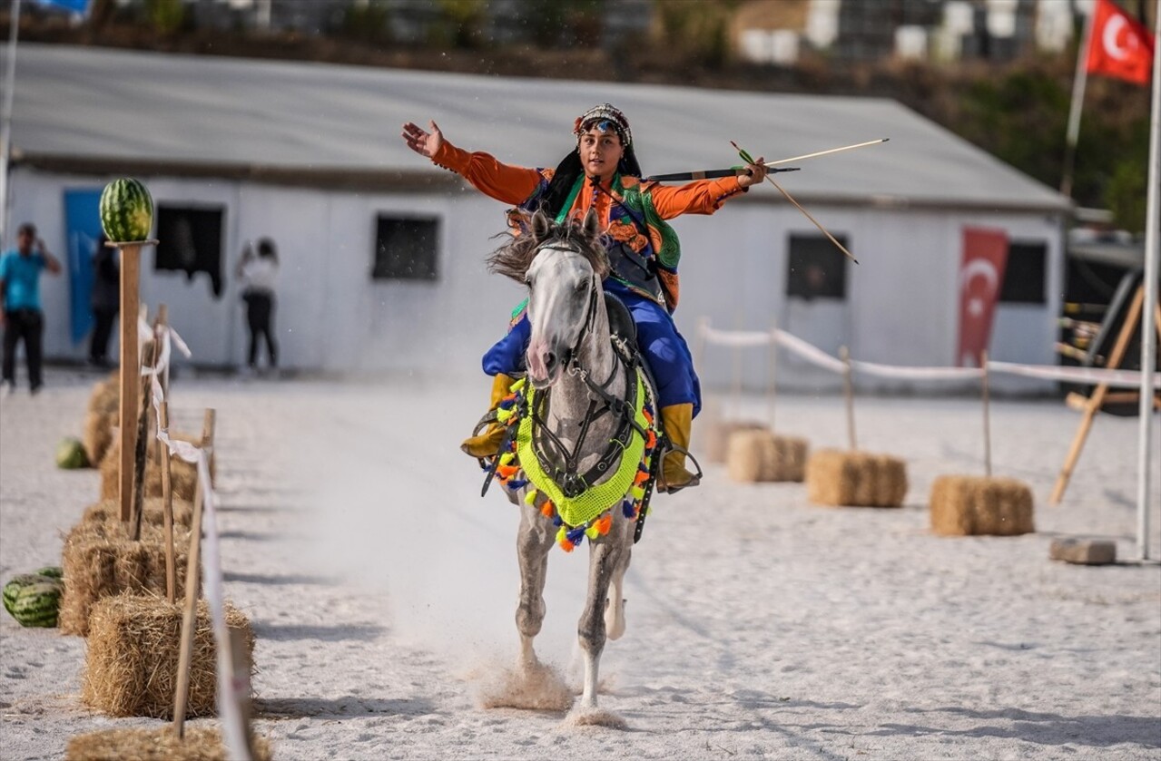 Bilecik'in Söğüt ilçesinde bu yıl 743'üncüsü düzenlenen Söğüt Ertuğrul Gazi'yi Anma ve Yörük...