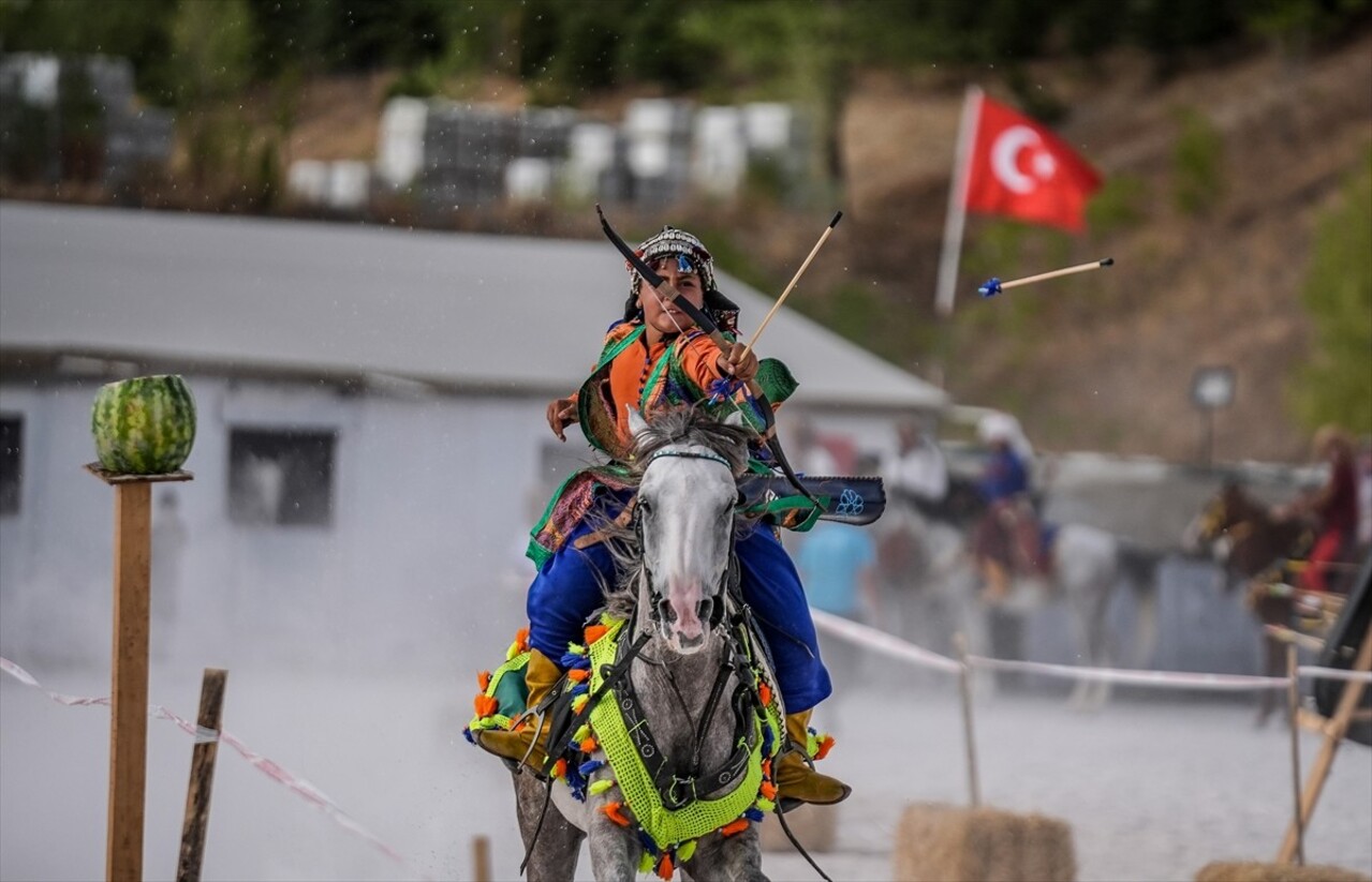 Bilecik'in Söğüt ilçesinde bu yıl 743'üncüsü düzenlenen Söğüt Ertuğrul Gazi'yi Anma ve Yörük...